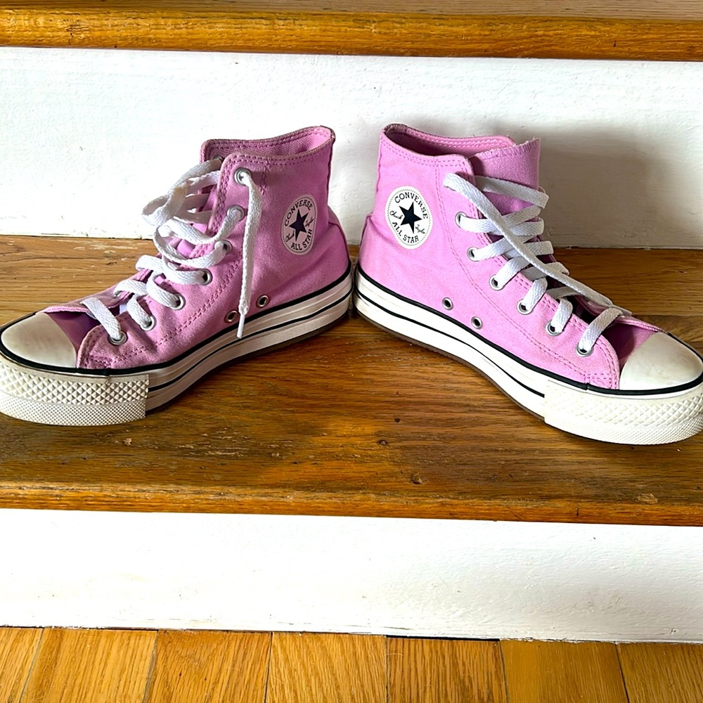 Converse platform high top - light pink. Size 4 all star chucks